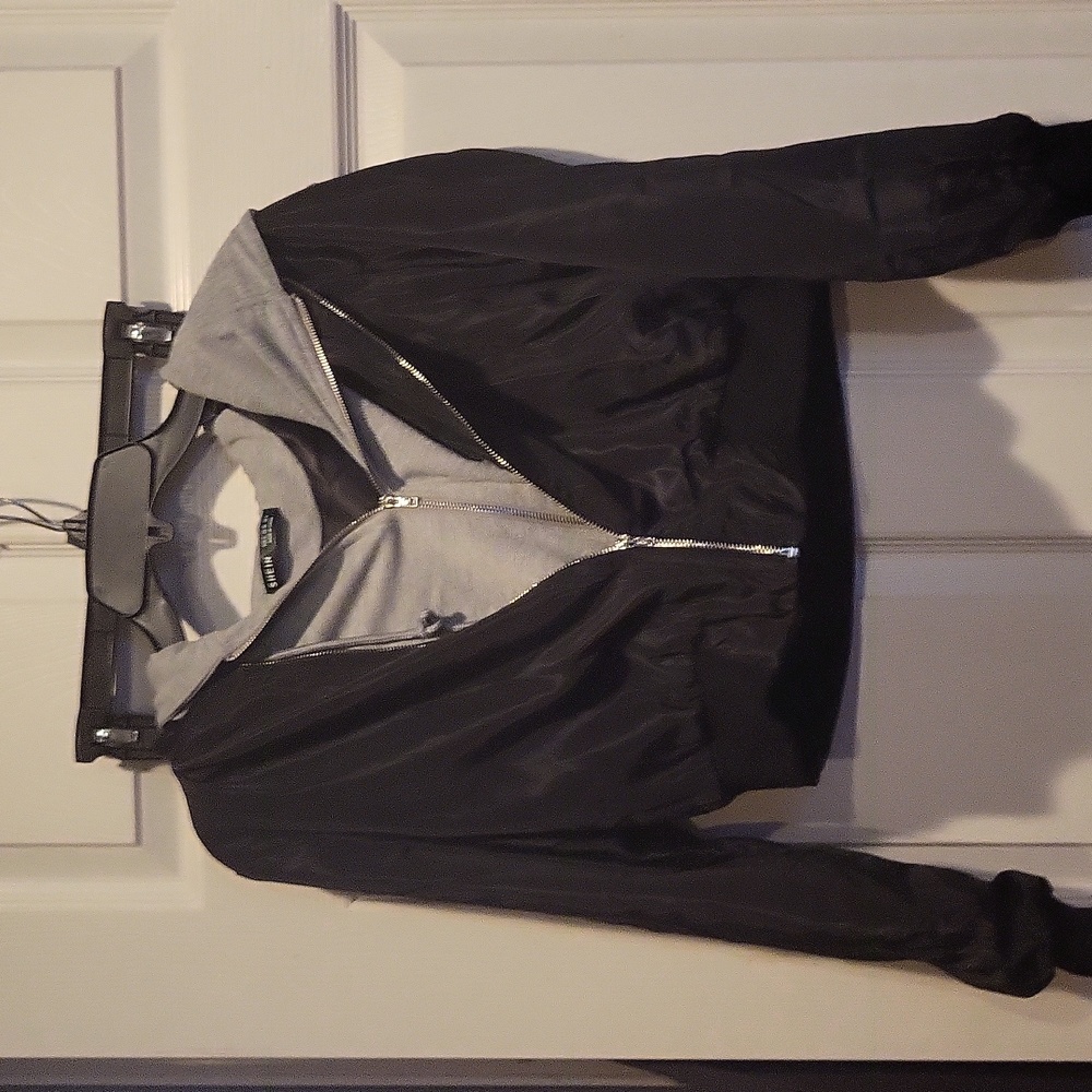 Shein black satin hooded jacket with gray lining Small